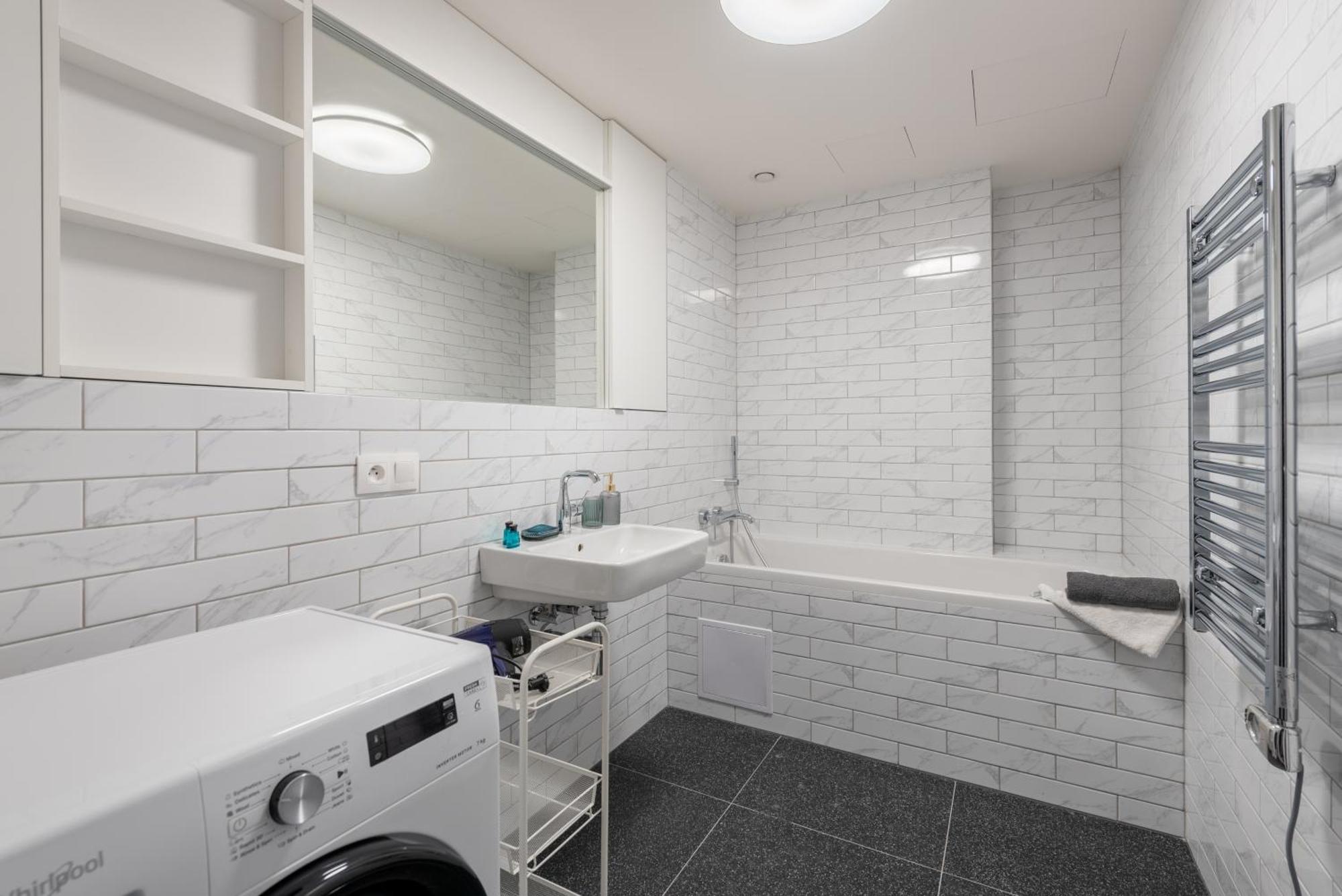 Apartment Jay Prag